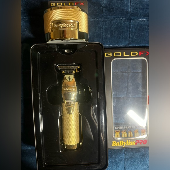Like New BaBylissPro GoldFX T-Outlining Trimmer - Picture 2 of 10